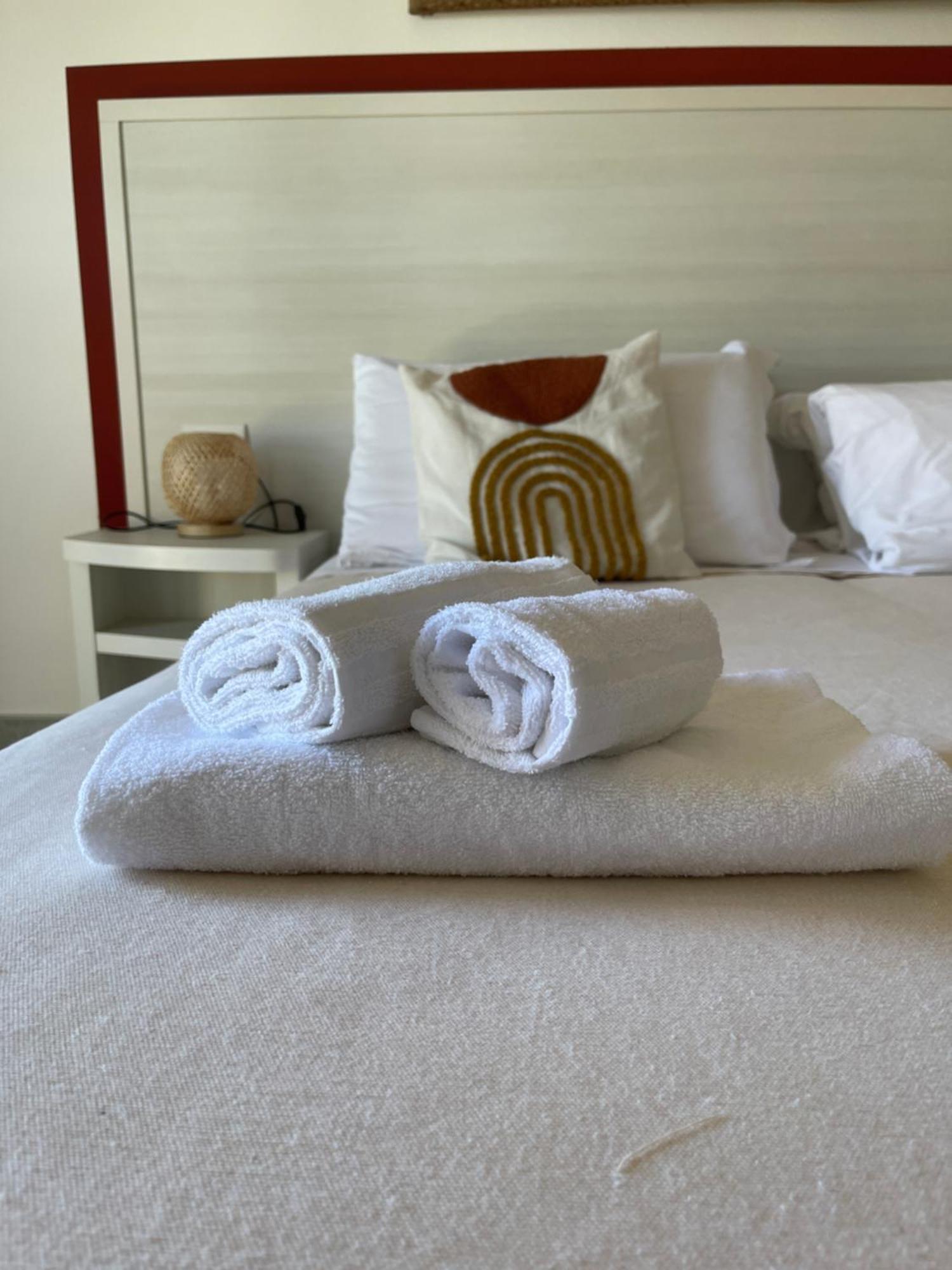 Hotel Maluentu Putzu Idu Zewnętrze zdjęcie